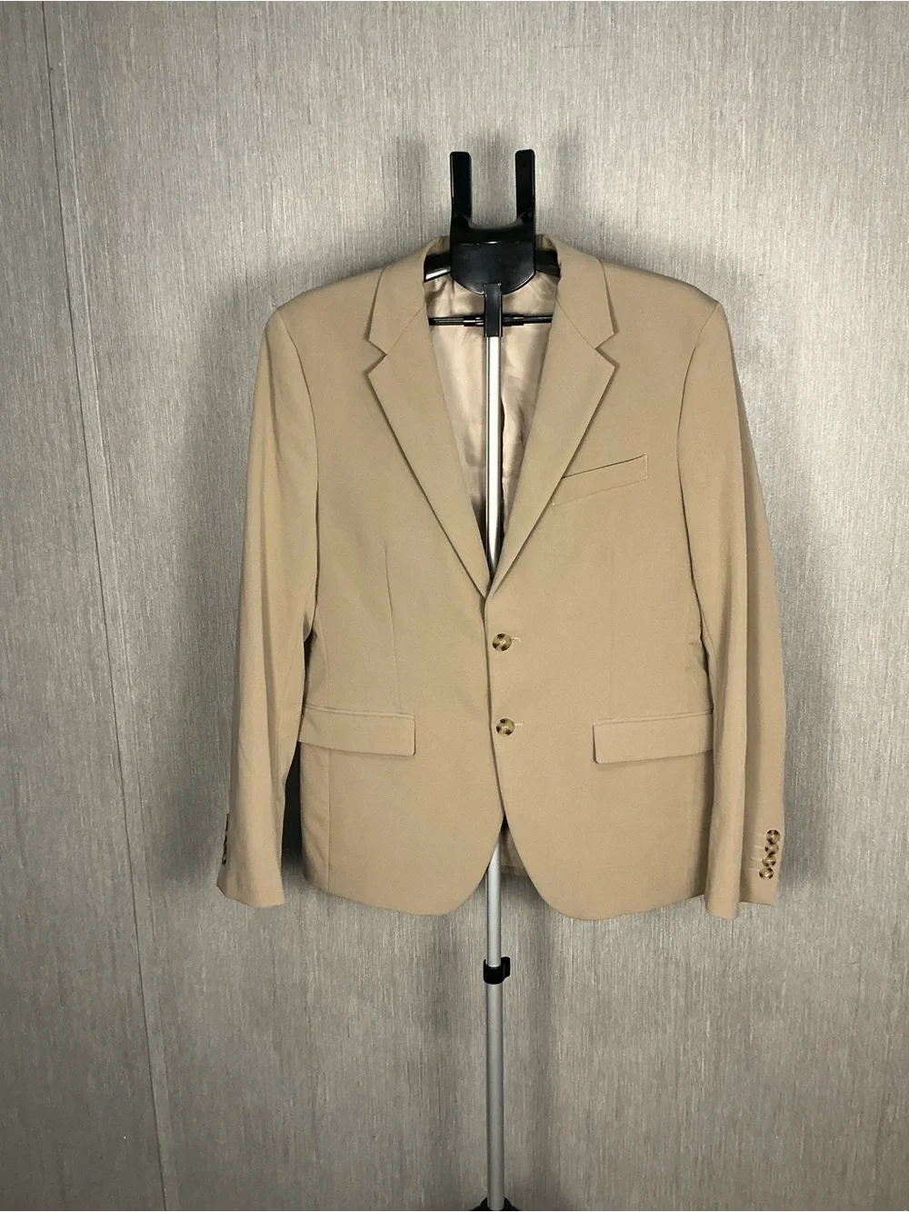 Zara Men's Beige Two-Piece Suit - Blazer & Trousers
